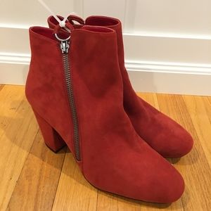 preete block heel bootie